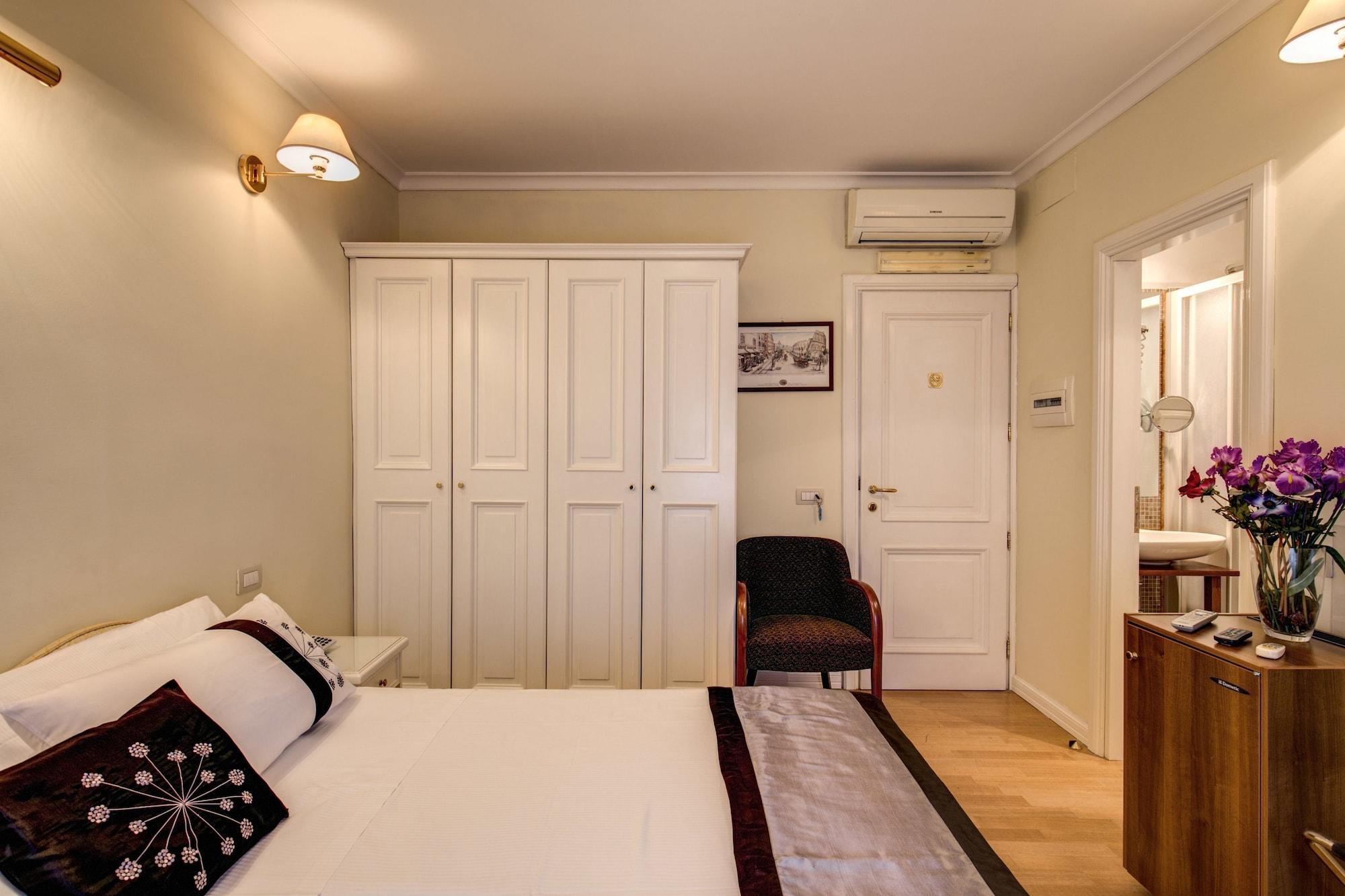 Flann O'Brien Rooms Рим Екстер'єр фото